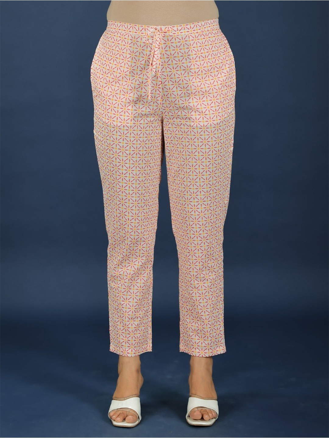 

Aramya Geometric Printed Cotton Trouser, White