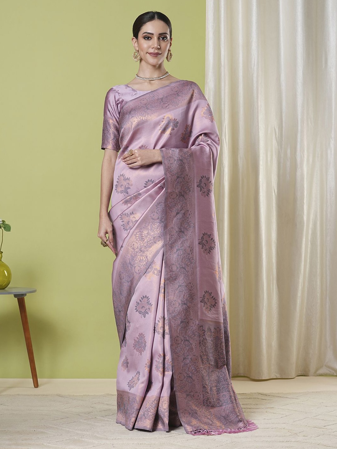 

KAYOMMI Woven Design Zari Banarasi Saree, Pink