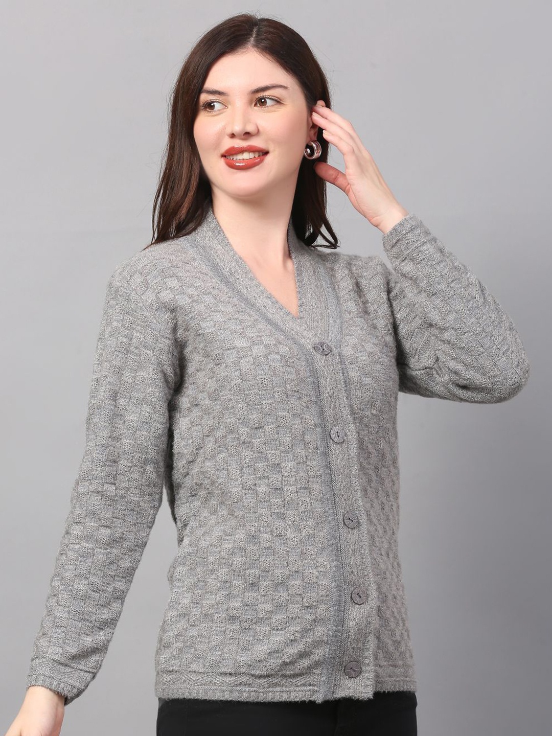 

Thansmay Kleider Women Checked Woollen Cardigan, Grey