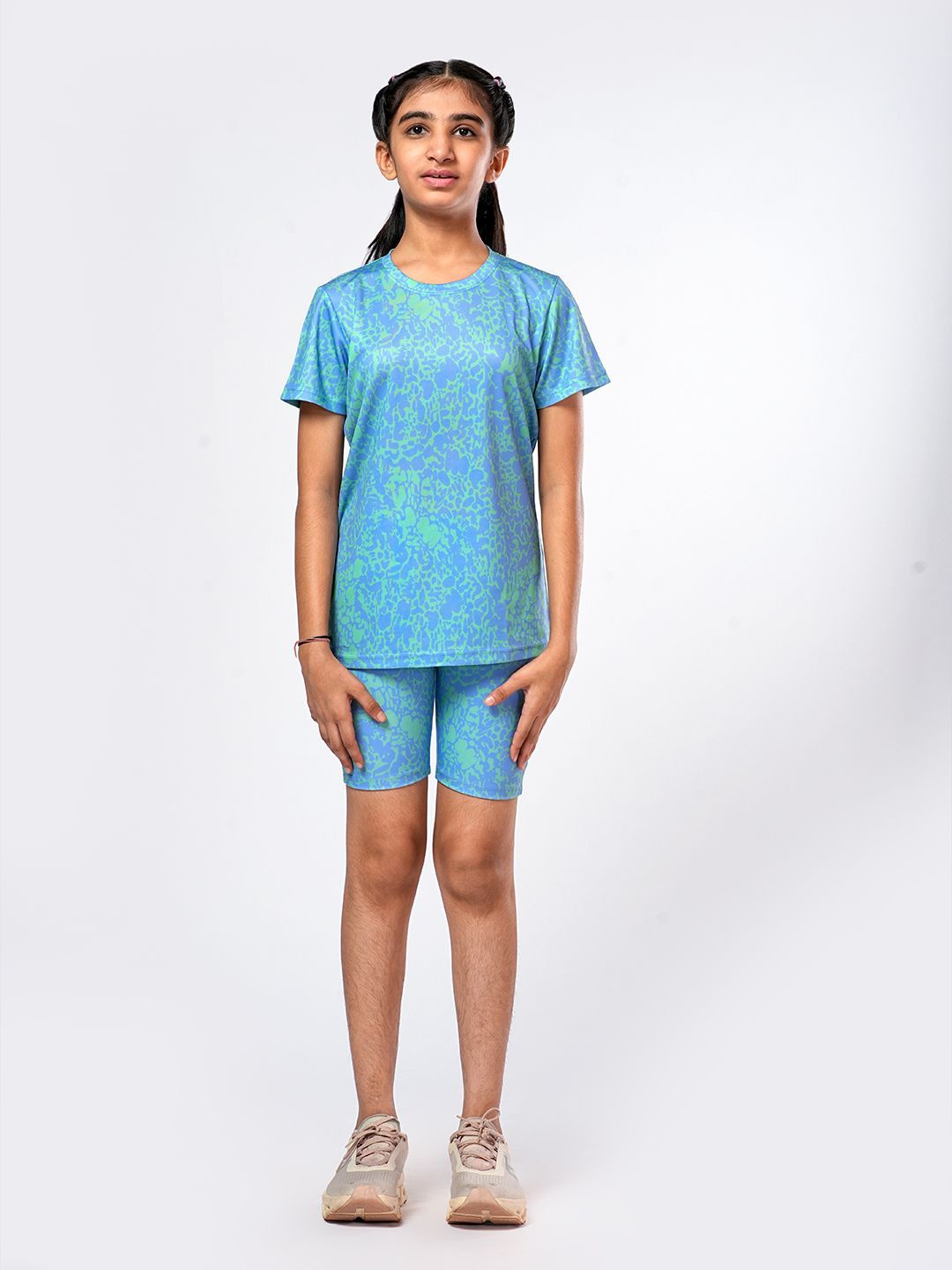 

UMILDO Girls Printed T-shirt with Shorts, Blue
