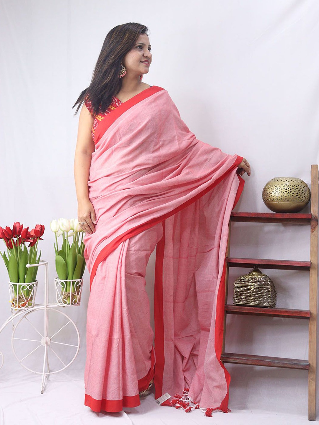 

Luxurionworld Solid Border Pure Cotton Saree With Blouse Piece, Pink