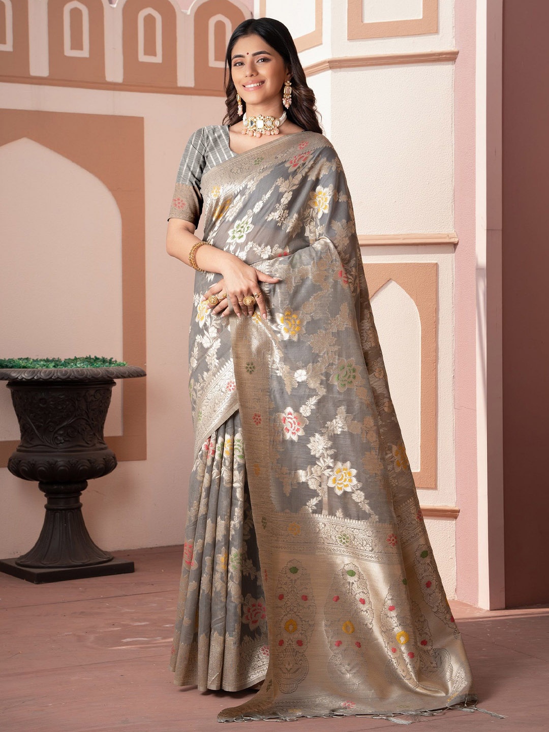 

MAHALASA Ethnic Motifs Woven Design Zari Banarasi Saree, Grey