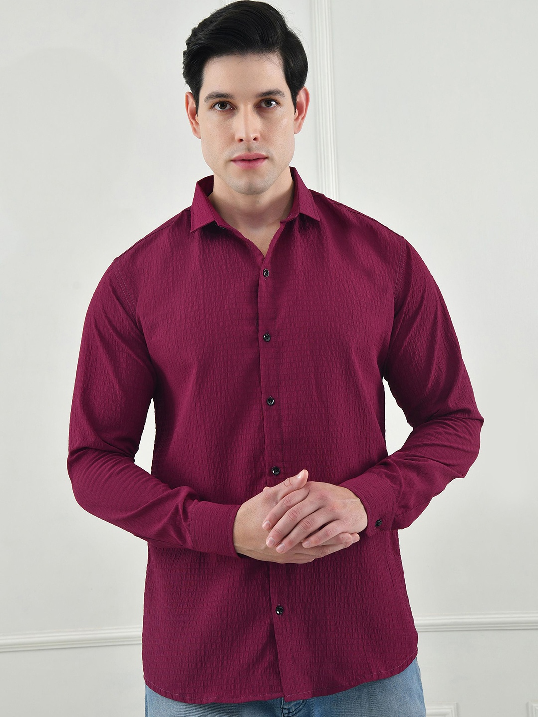 

Streetsutra Men Comfort Fit Spread Collar Solid Cotton Casual Shirt, Burgundy