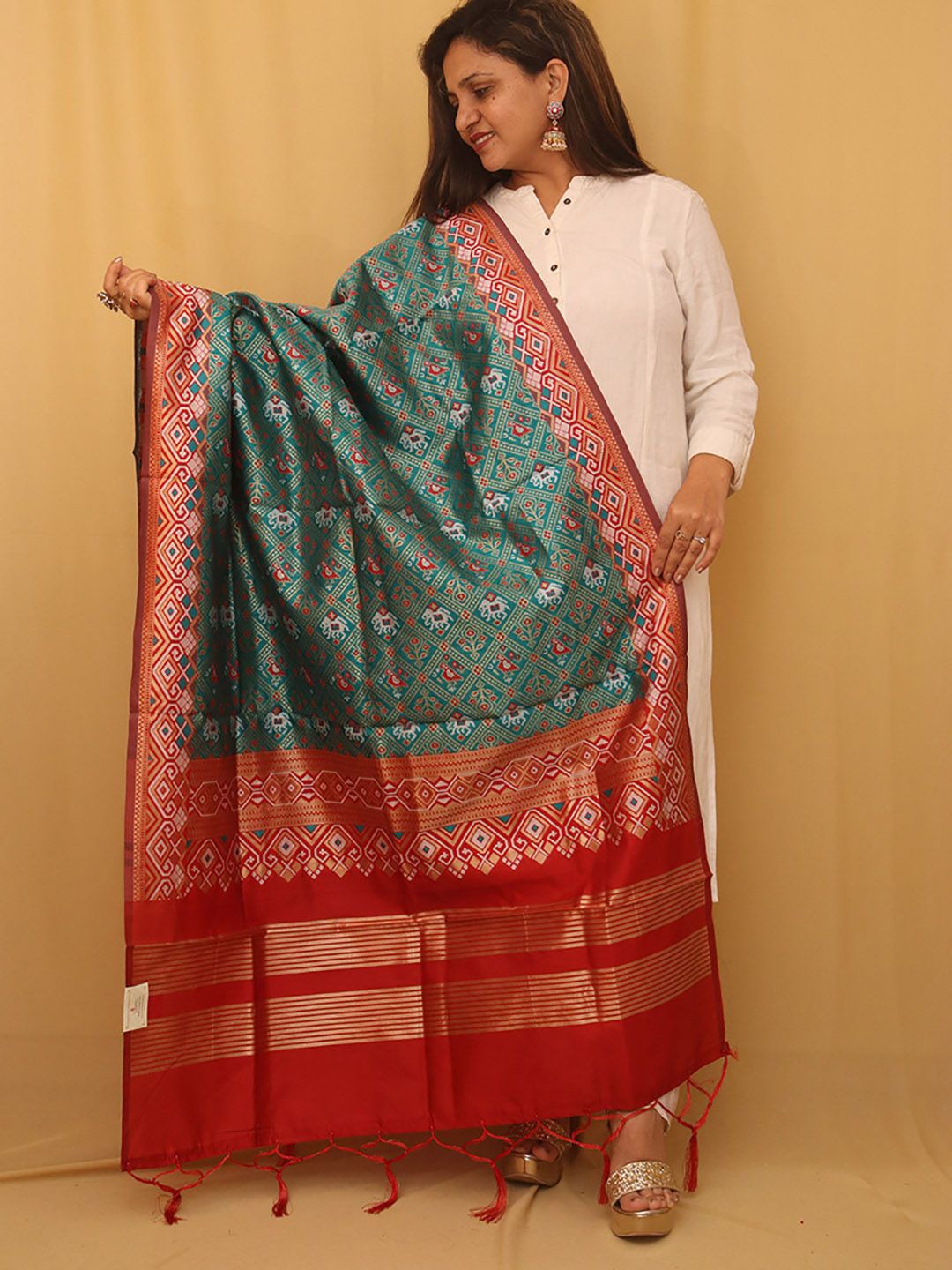 

Luxurionworld Ethnic Motifs Woven Design Dupatta, Green