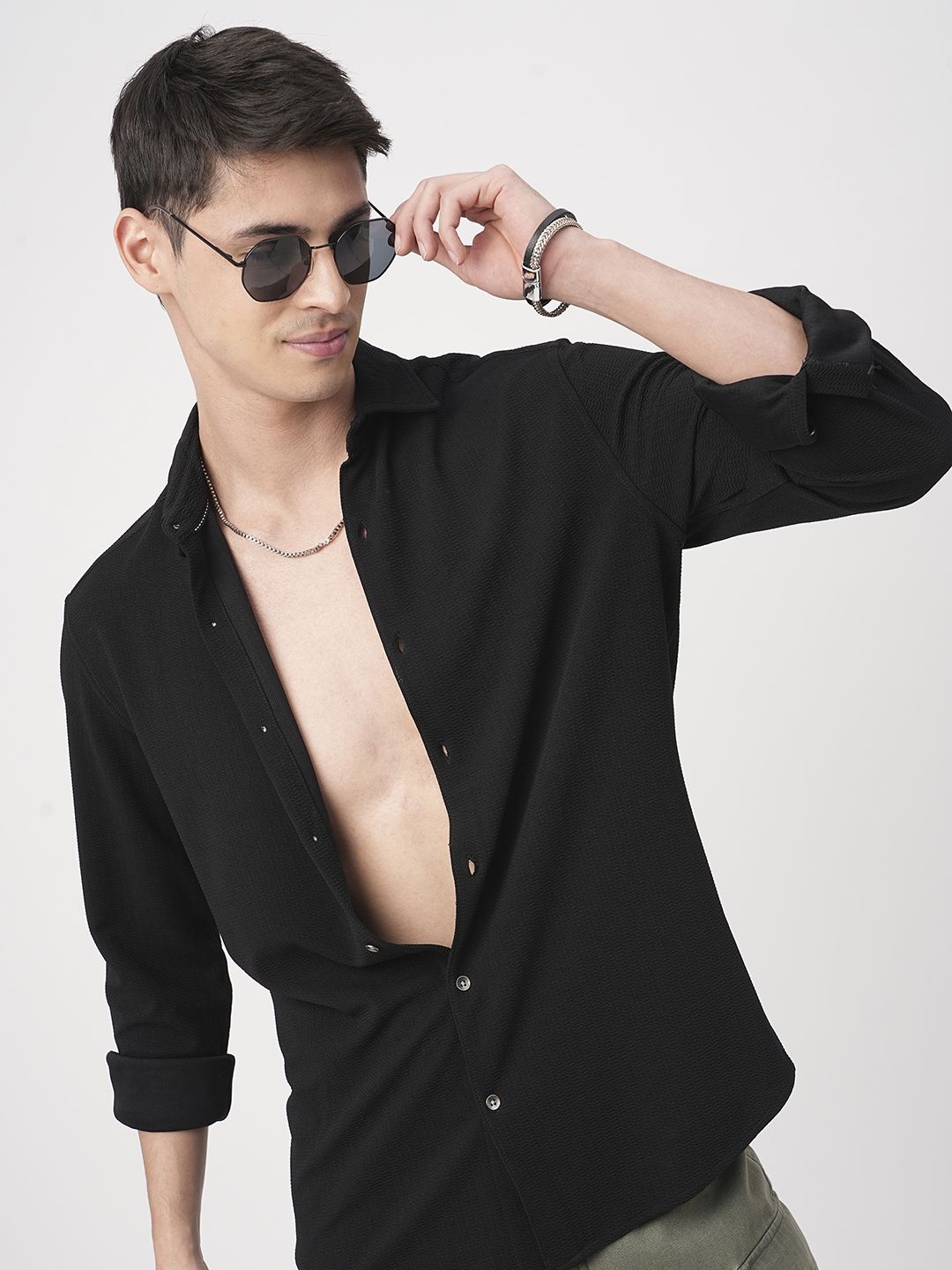 

VASTRADO Men Classic Slim Fit Opaque Casual Shirt, Black