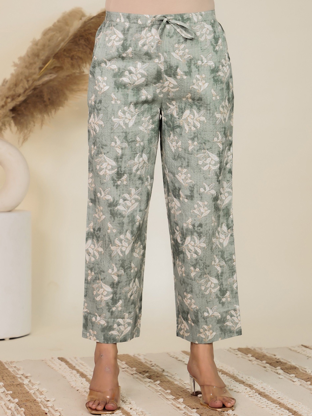 

Aramya Women Floral Printed Ethnic Palazzos, Green
