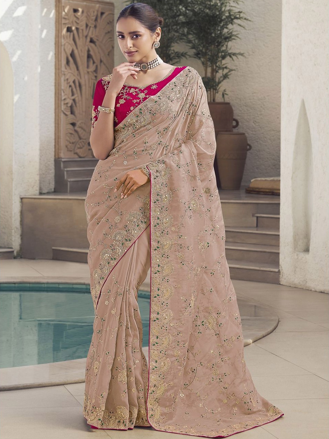 

Suha Embellished Sequinned Pure Silk Saree, Mauve