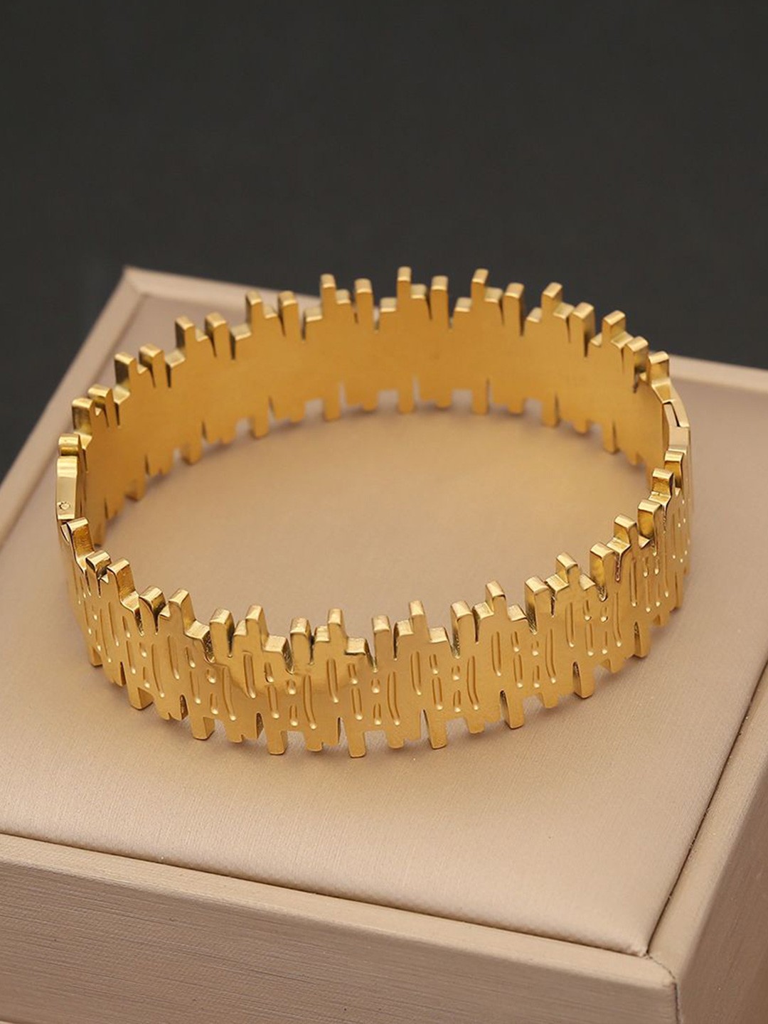 

MEENAZ Gold-Plated Stainless Steel Anti-Tarnish Kada Bracelet