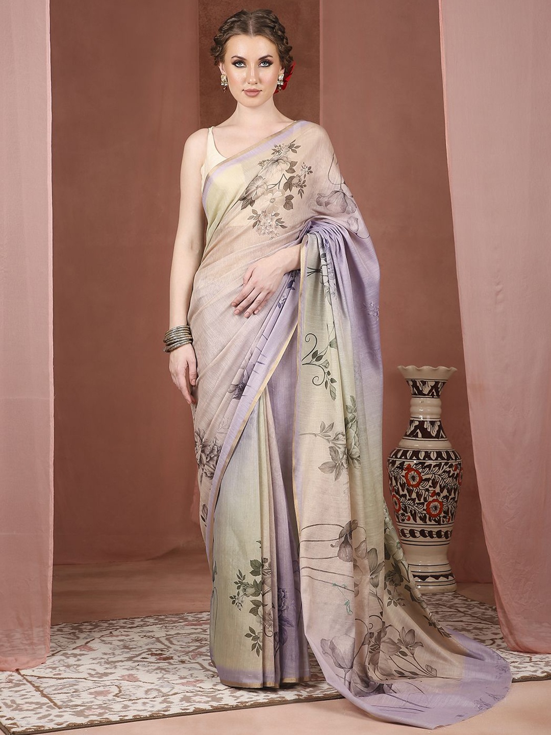 

JUST FASHION Floral Printed Saree With Blouse Piece, Lavender