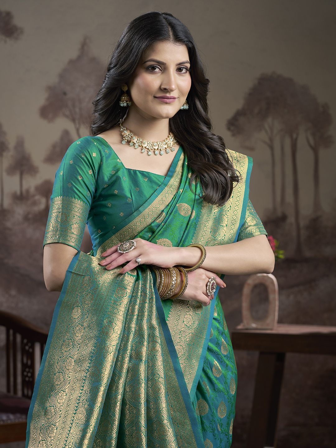 

Ethnielle Woven Design Pure Silk Saree, Green