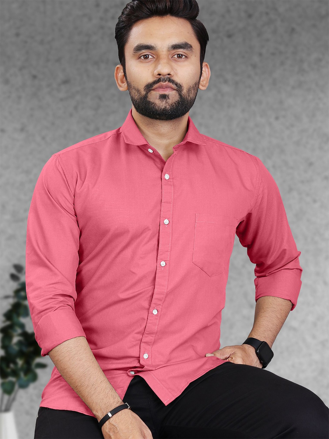 

VeBNoR Men Standard Fit Solid Spread Collar Shirt, Pink