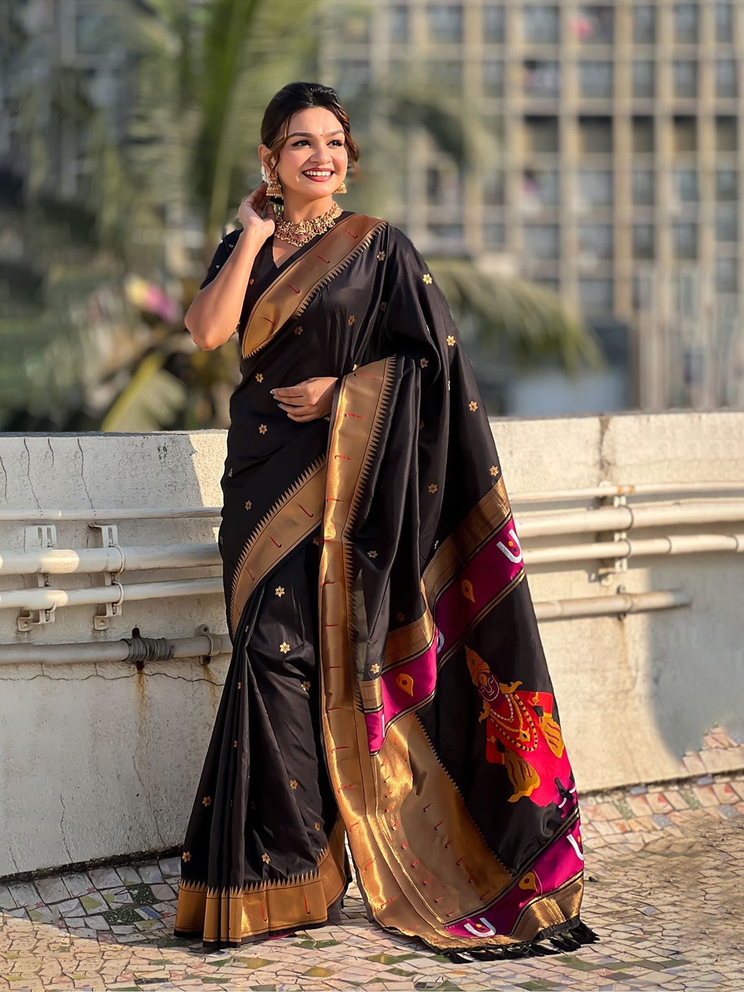 

MySilkLove Woven Design Paithani Saree, Black