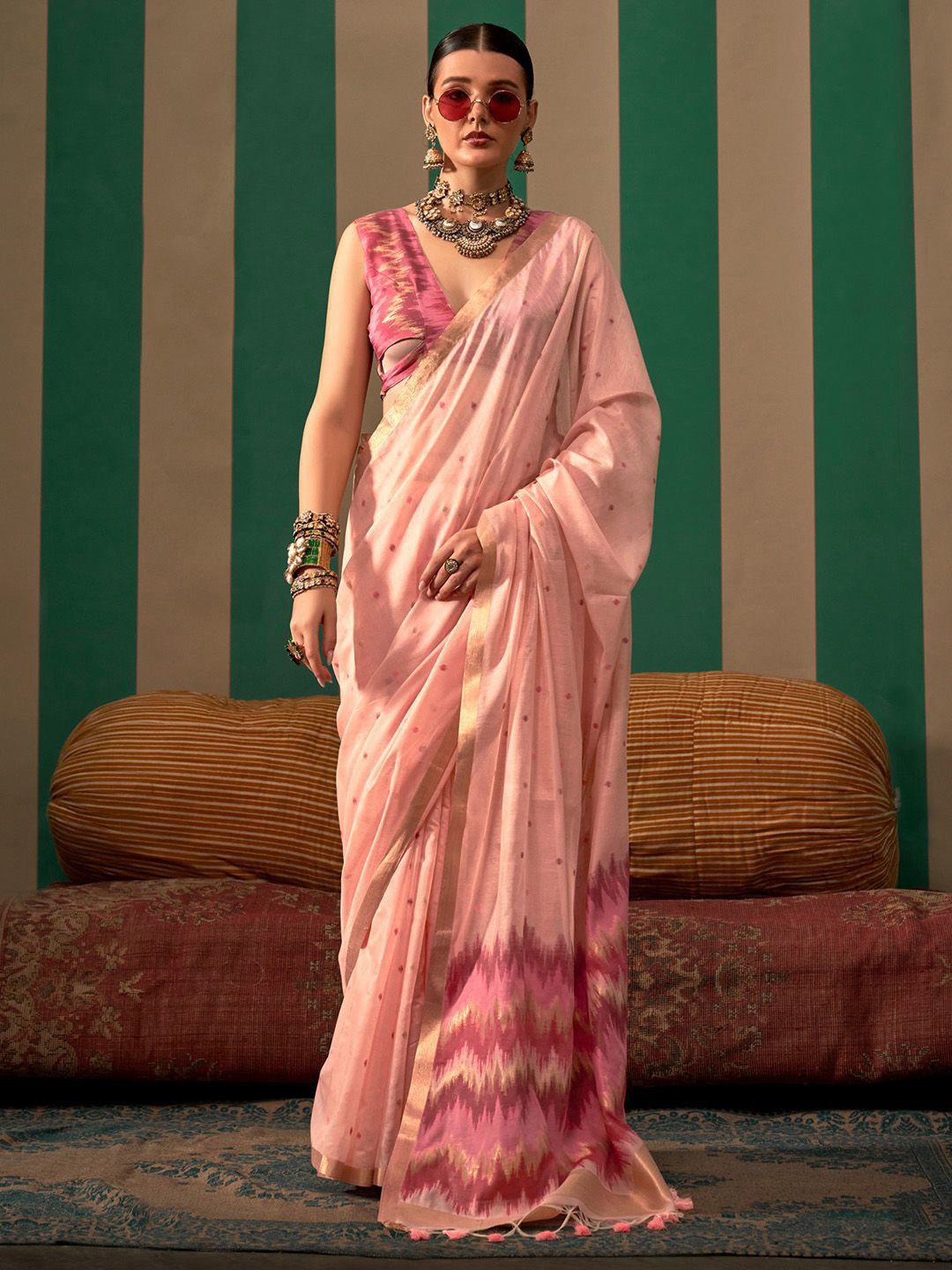 

Kriyansh Ethnic Motifs Printed Zari Banarasi Saree, Peach