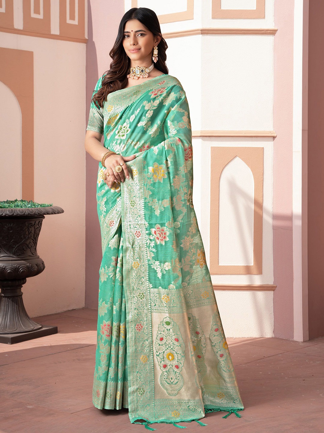 

MAHALASA Woven Design Zari Banarasi Saree, Green