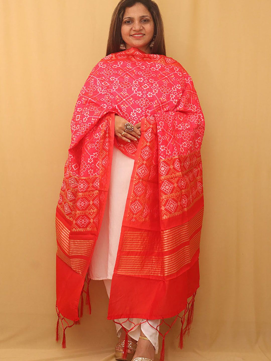

Luxurionworld Ethnic Motifs Woven Design Silk Dupatta, Pink