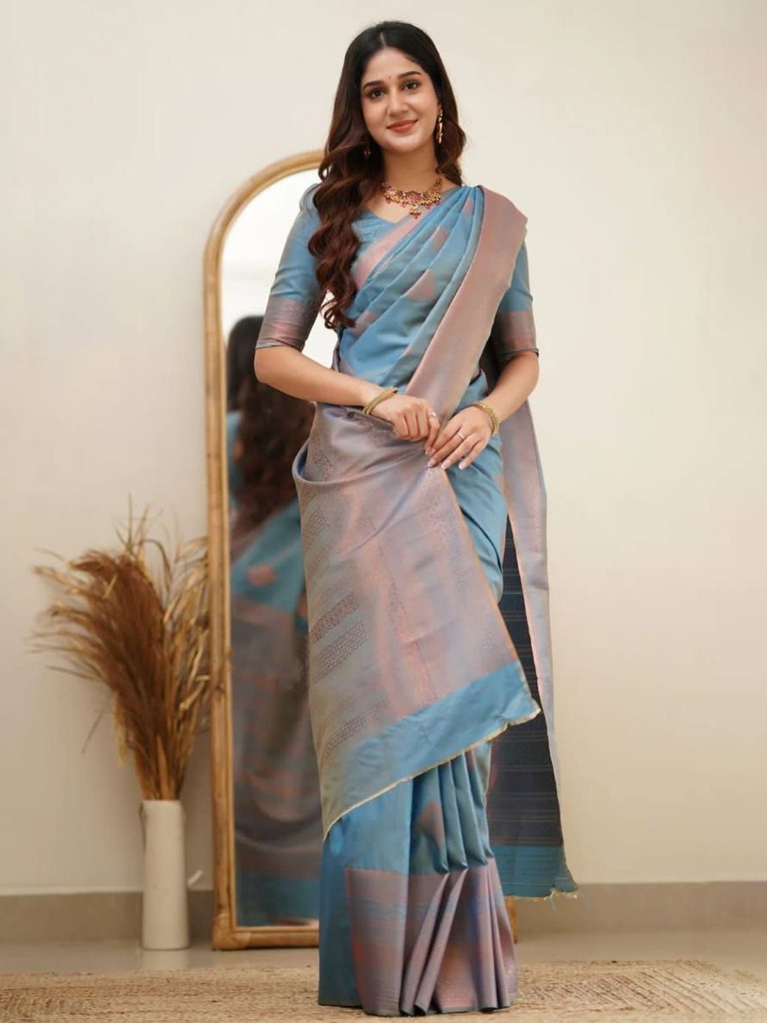 

Anouk Ethnic Motifs Zari Silk Blend Saree, Blue