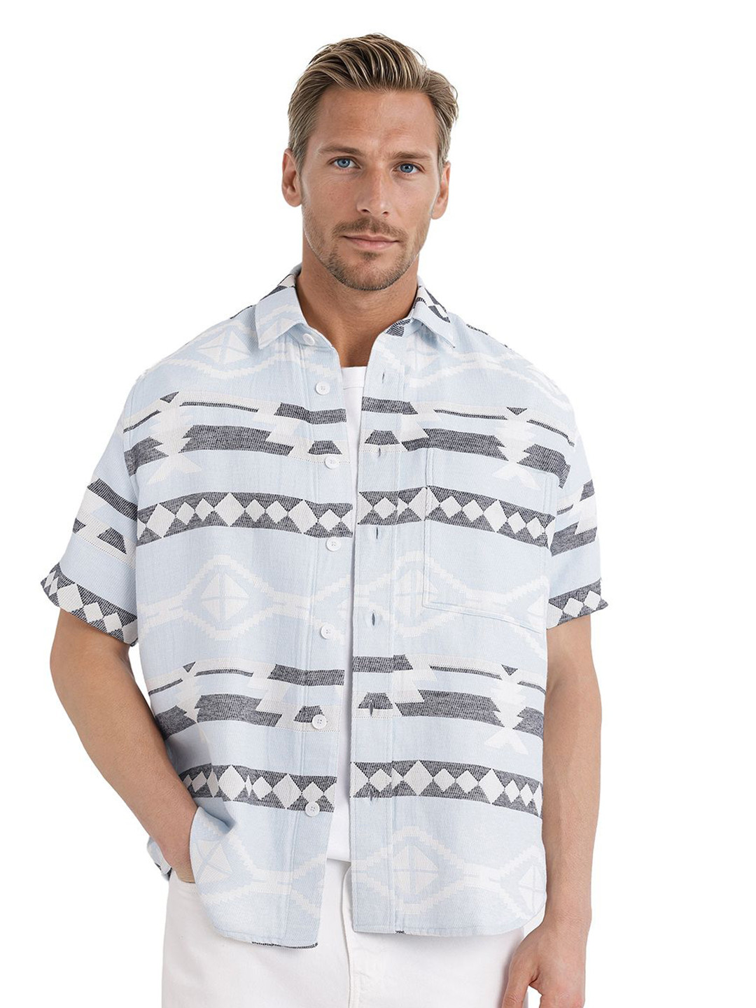 

RARE RABBIT Men Comfort Boxy Opaque Printed Casual Shirt, Blue