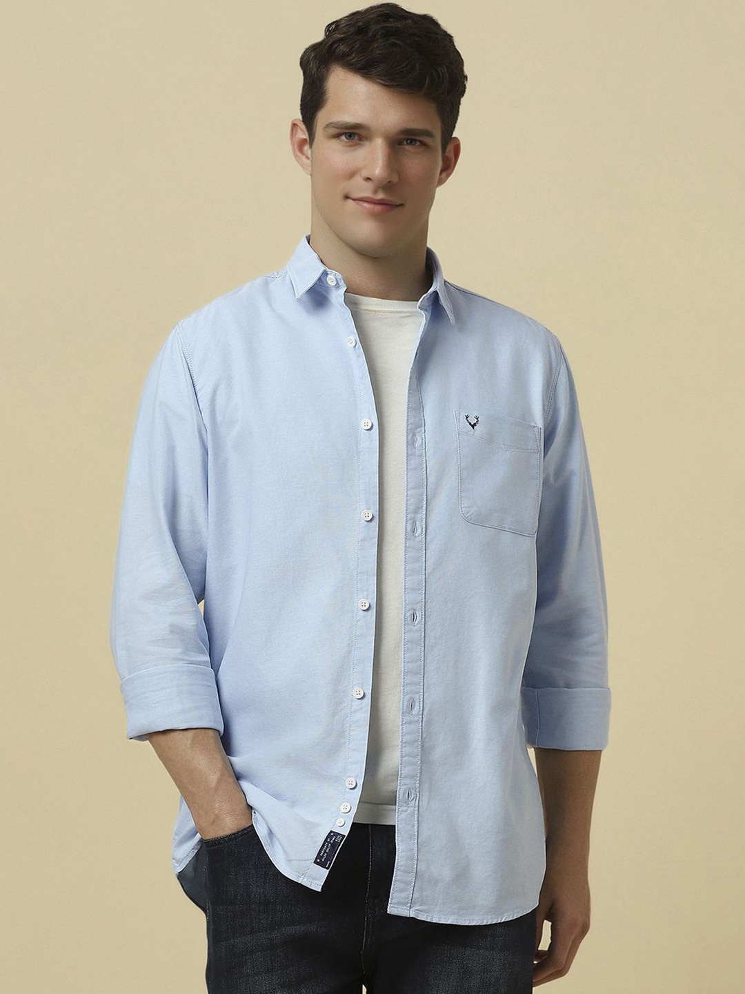 

Allen Solly Men Custom Fit Spread Collar Solid Cotton Casual Shirt, Blue