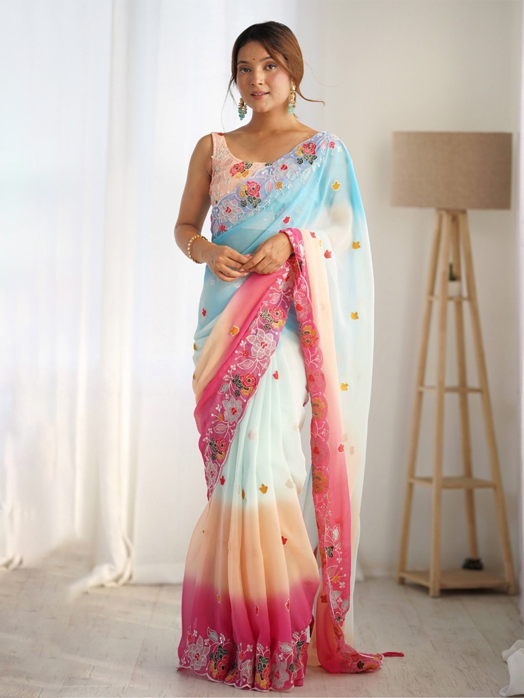 

MySilkLove Floral Pure Georgette Saree, Blue