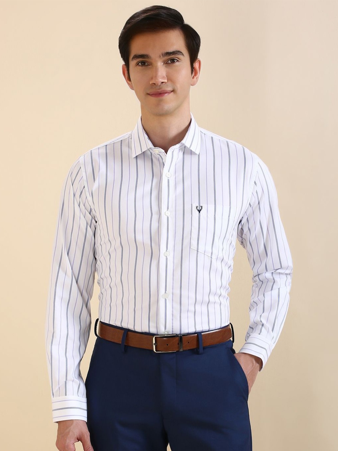 

Allen Solly Men Slim Fit Spread Collar Vertical Striped Cotton Formal Shirt, White