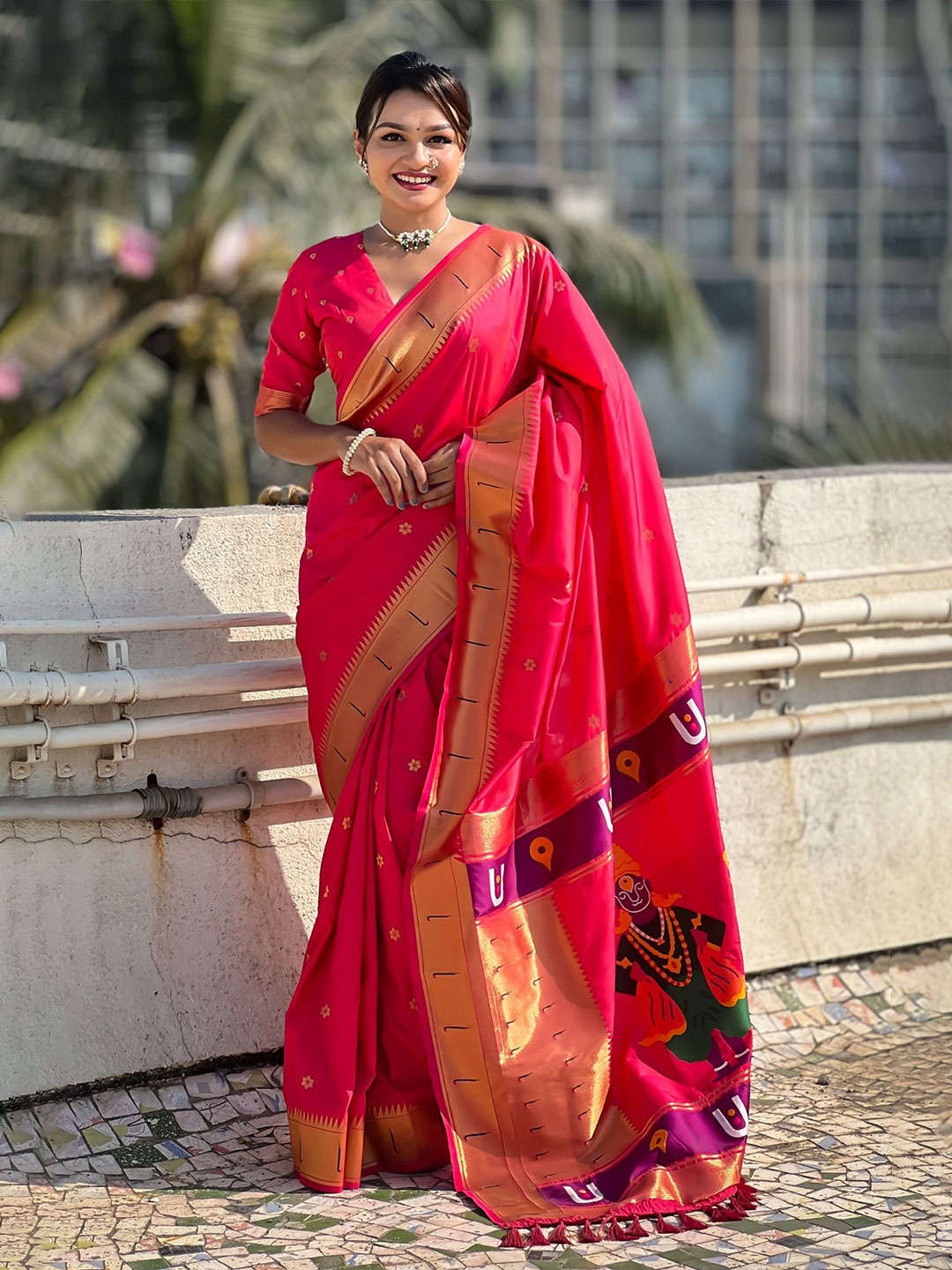 

MySilkLove Woven Design Paithani Saree, Pink