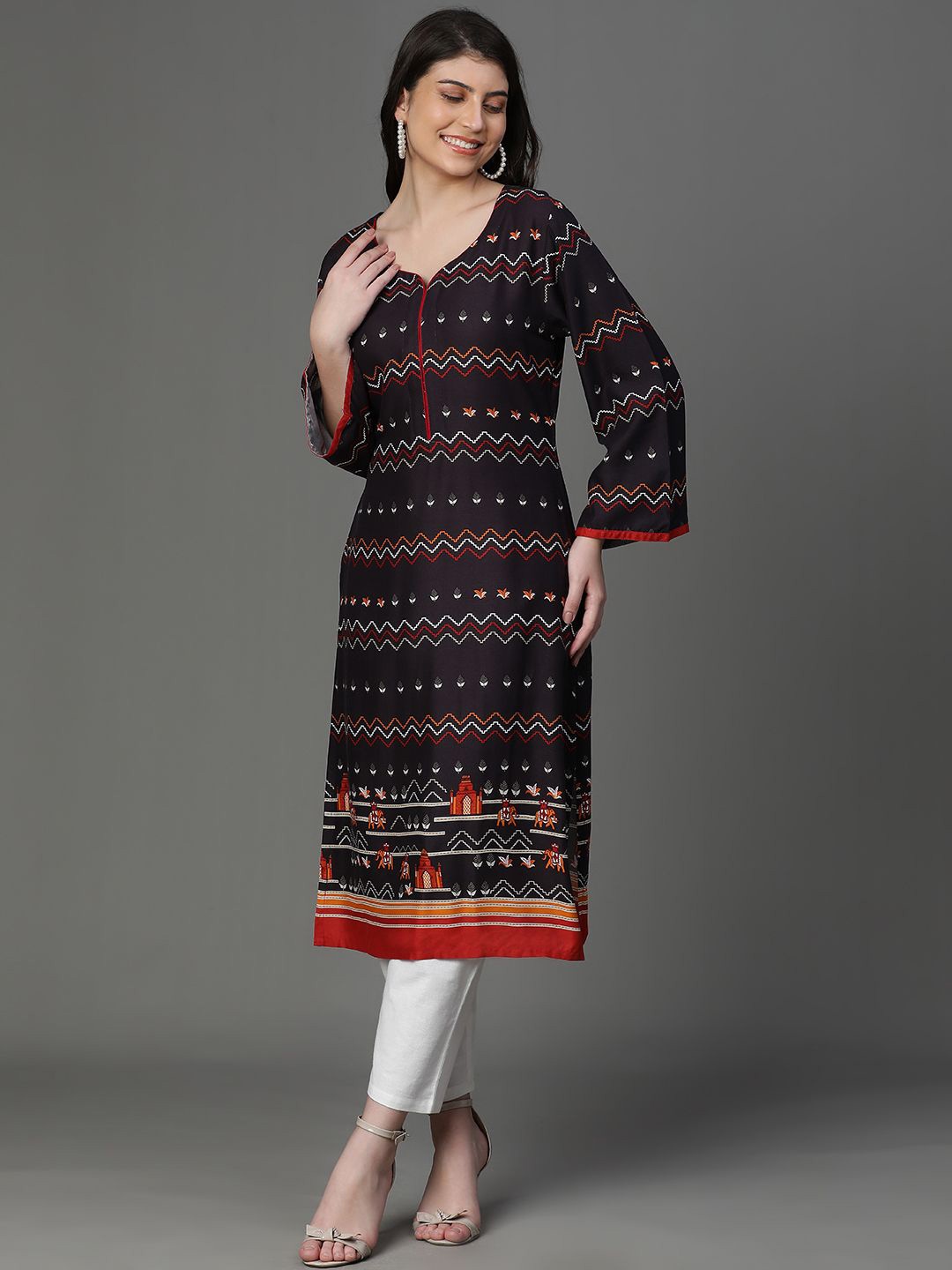 

VEGAL Chevron Printed V-Neck Straight Kurta, Brown