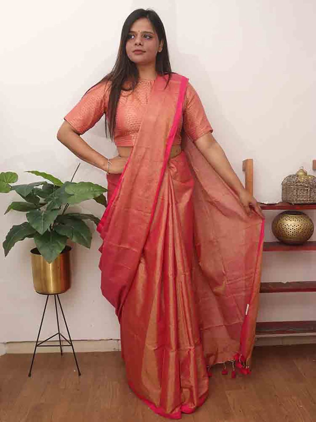 

Luxurionworld Pure Cotton Handloom Saree, Pink