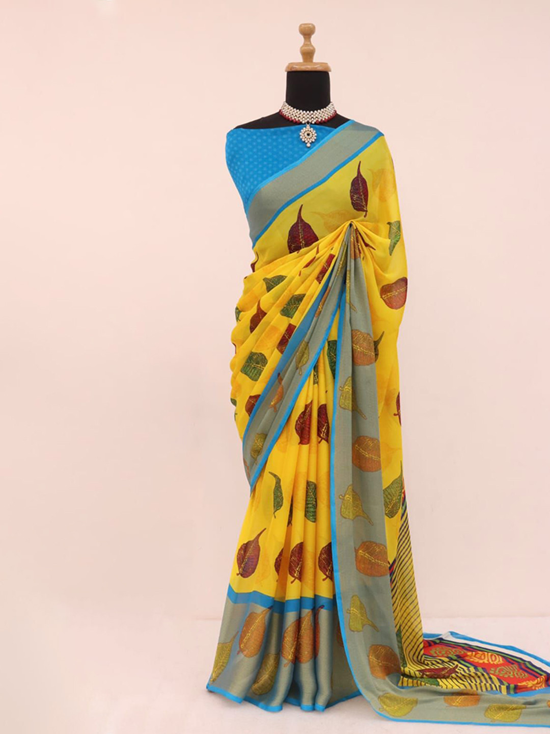 

MANSUBHA Floral Silk Blend Banarasi Saree, Yellow