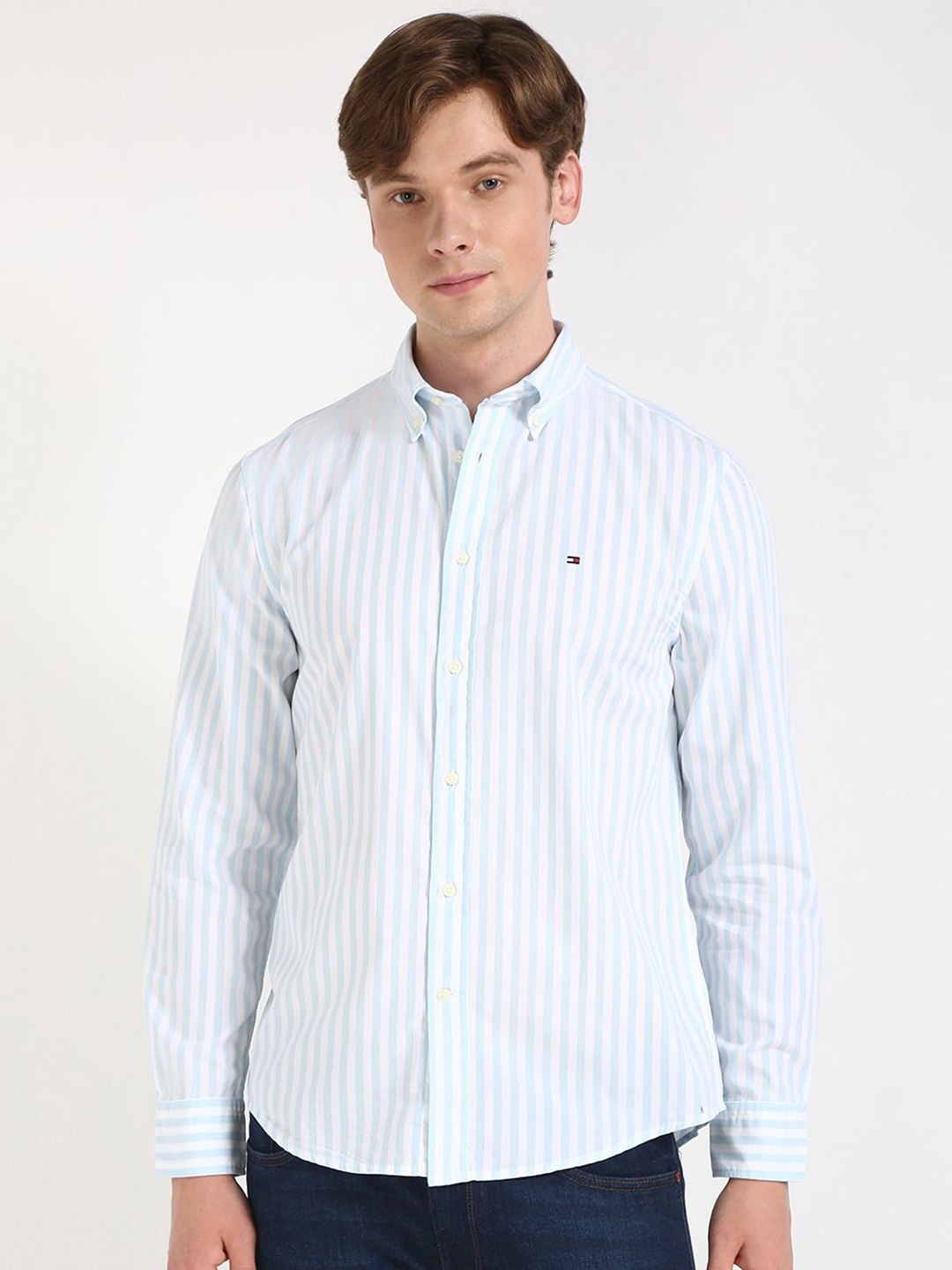 

Tommy Hilfiger Men Opaque Striped Casual Shirt, Blue