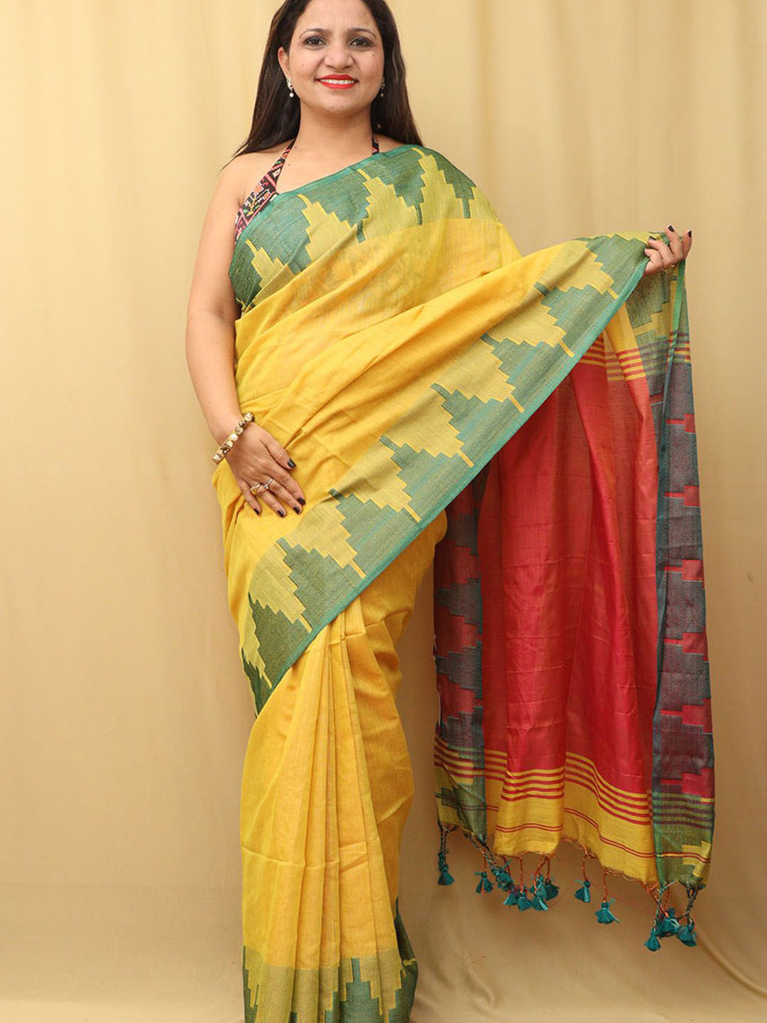 

Luxurionworld Tissue Saree, Yellow