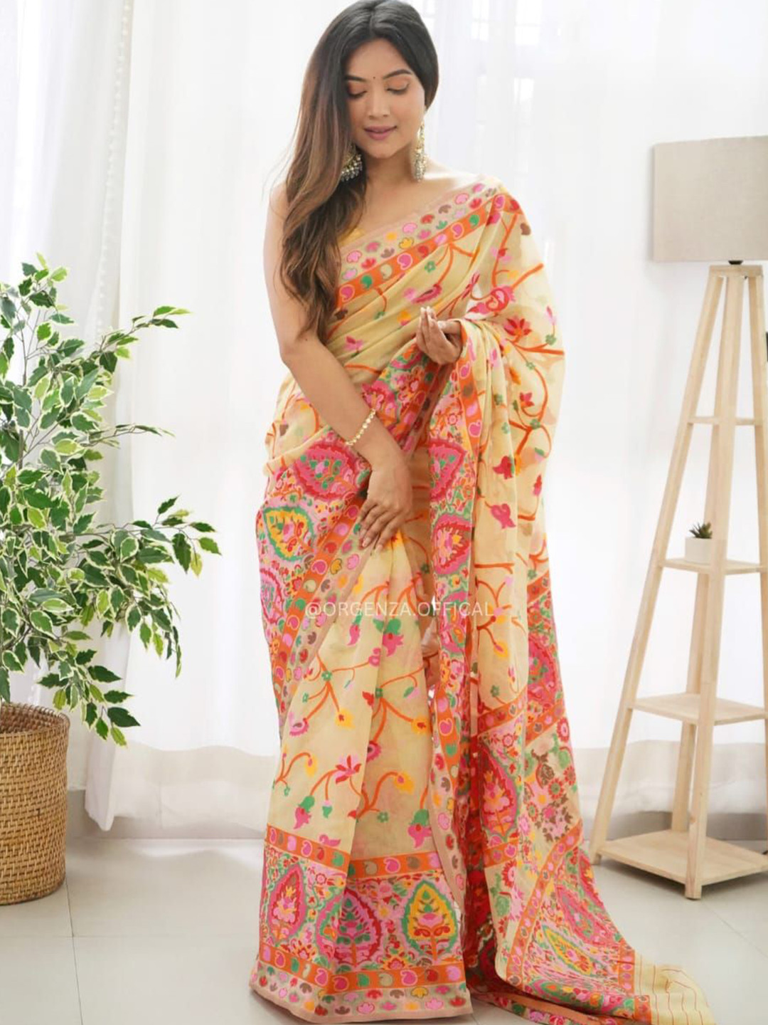 

Vanshaft Collection Woven Design Banarasi Saree, Orange