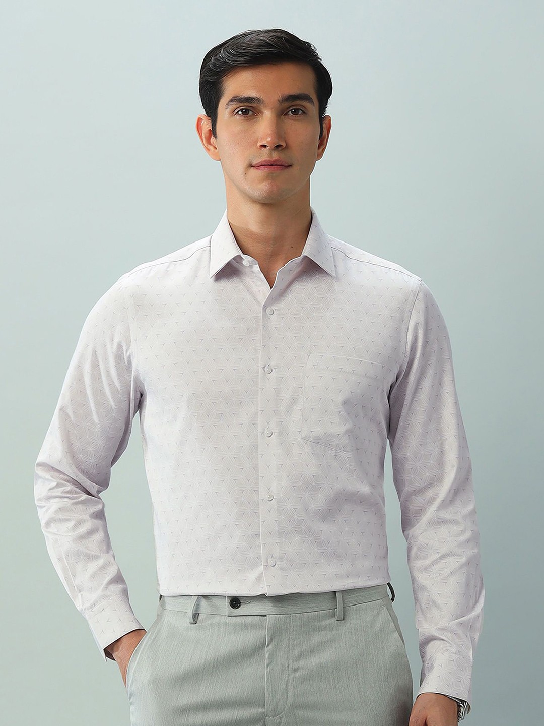 

Arrow Men Classic Opaque Printed Casual Shirt, Purple