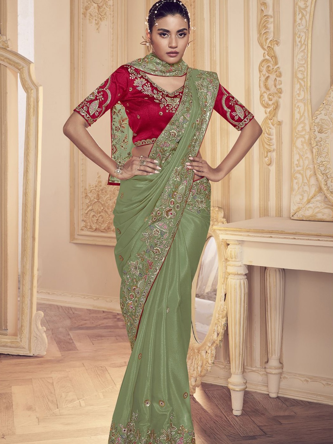 

Suha Embellished Sequinned Saree, Green