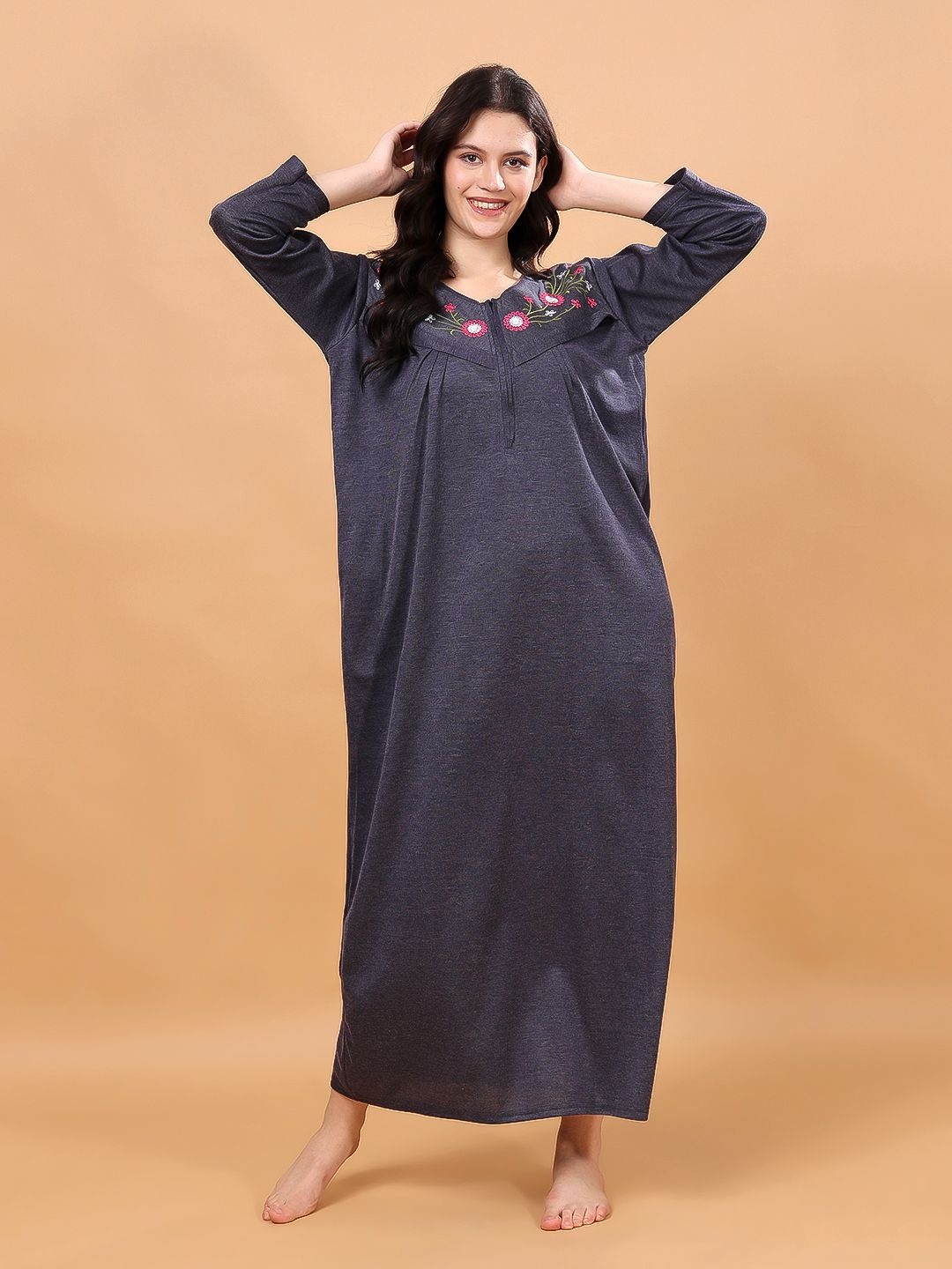 

CHUI MUI Embroidered Maxi Nightdress, Navy blue