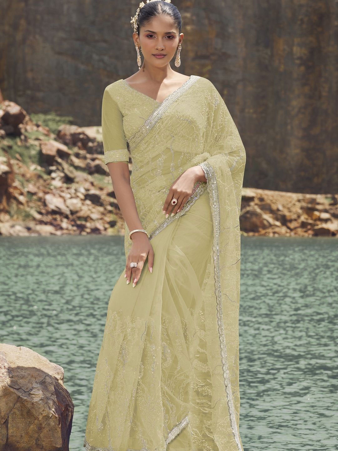 

Suha Embellished Beads and Stones Net Saree, Green