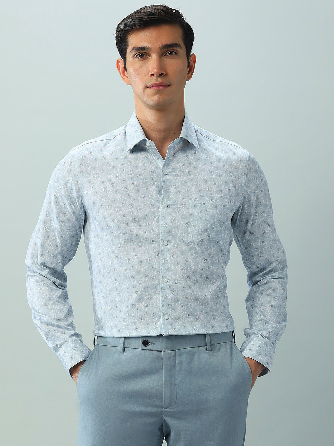 

Arrow Men Slim Fit Floral Opaque Printed Casual Shirt, Blue