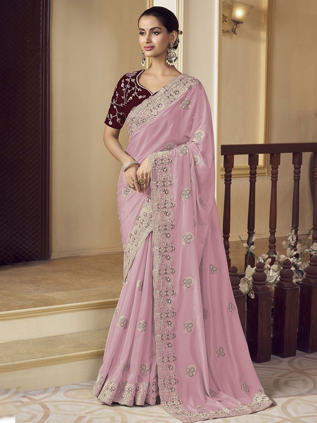 

Suha Embellished Embroidered Pure Crepe Saree, Lavender