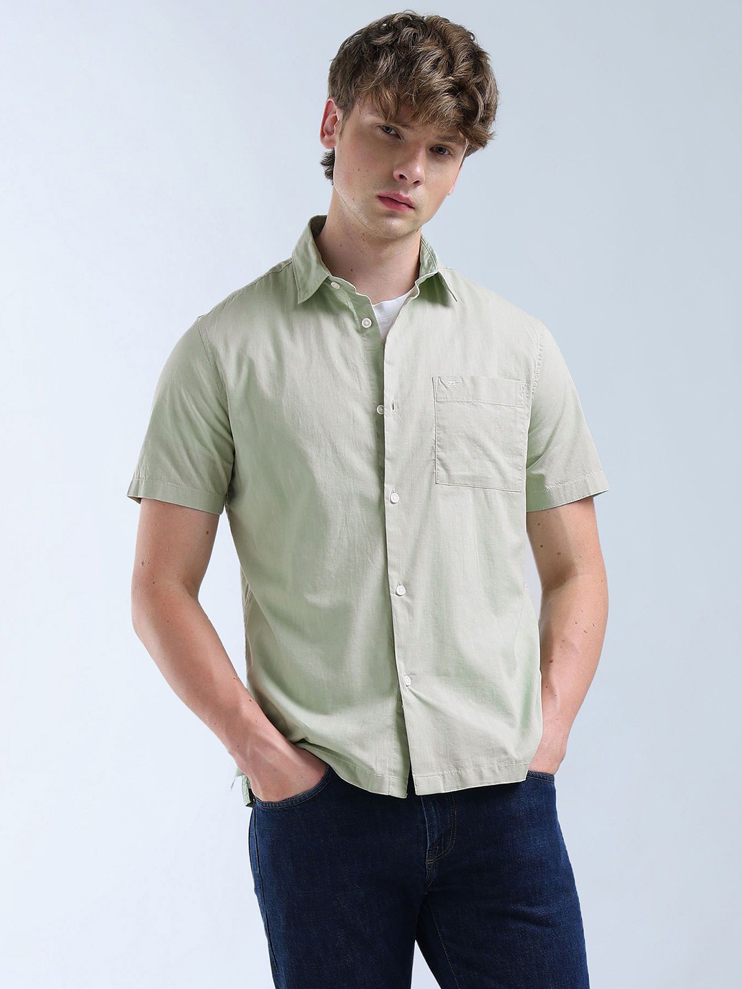 

Flying Machine Regular Fit Solid Shirt, Green