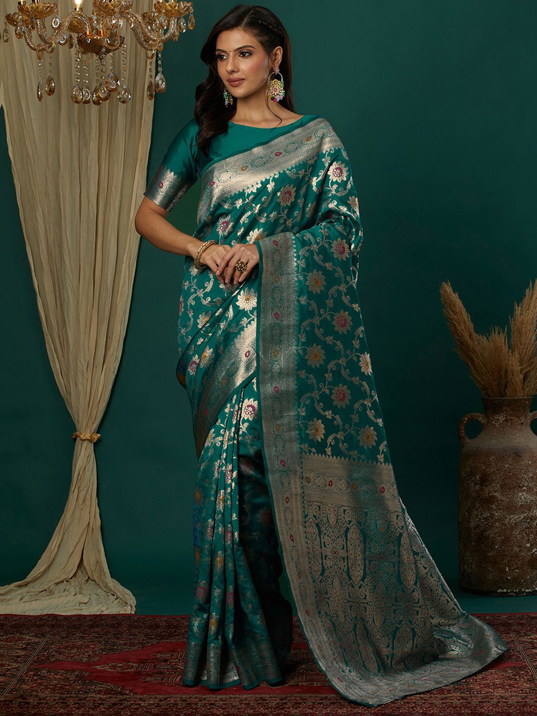 

Satrani Ethnic Motifs Zari Banarasi Saree, Green