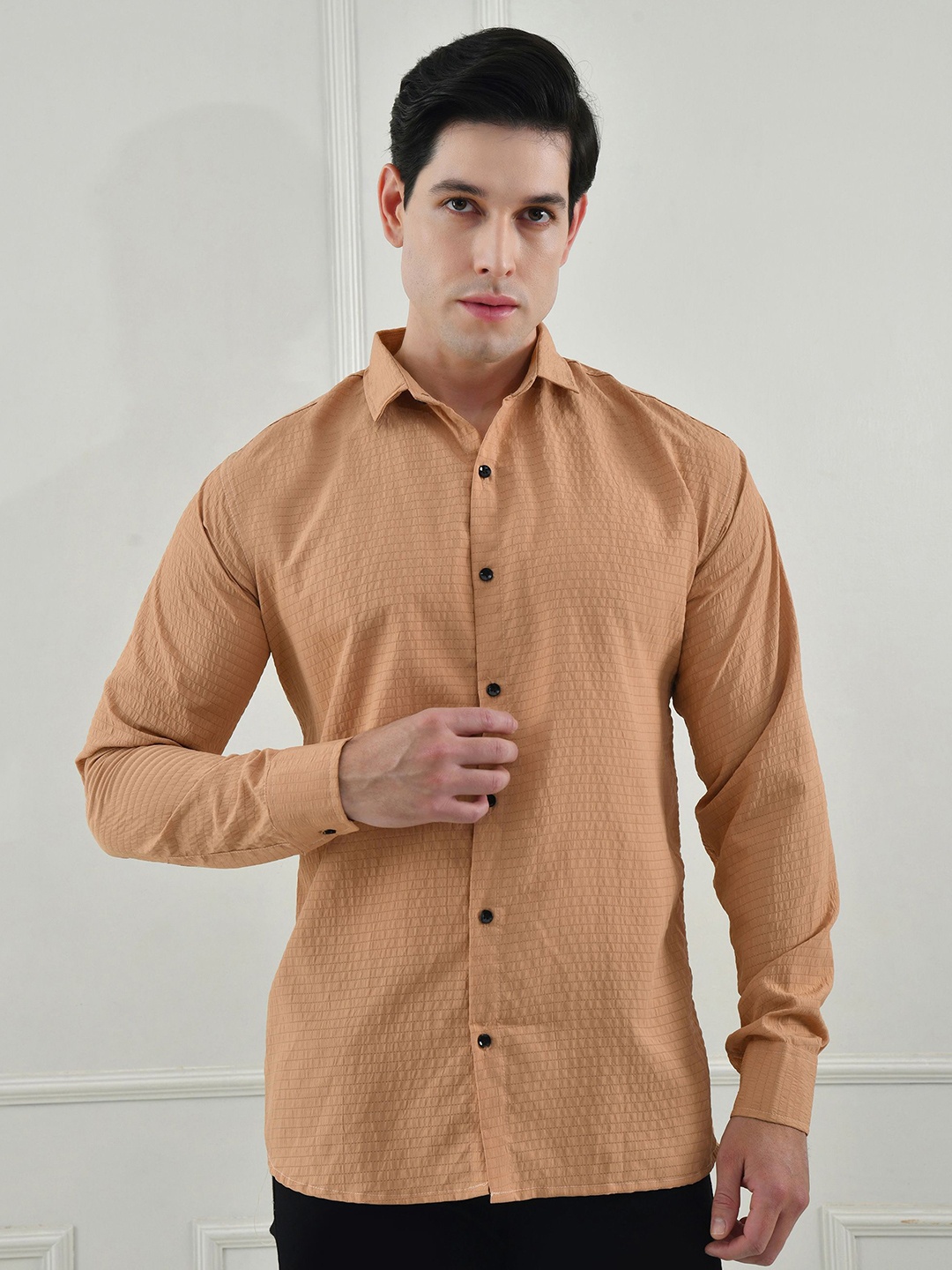 

Streetsutra Men Comfort Fit Spread Collar Solid Cotton Casual Shirt, Beige