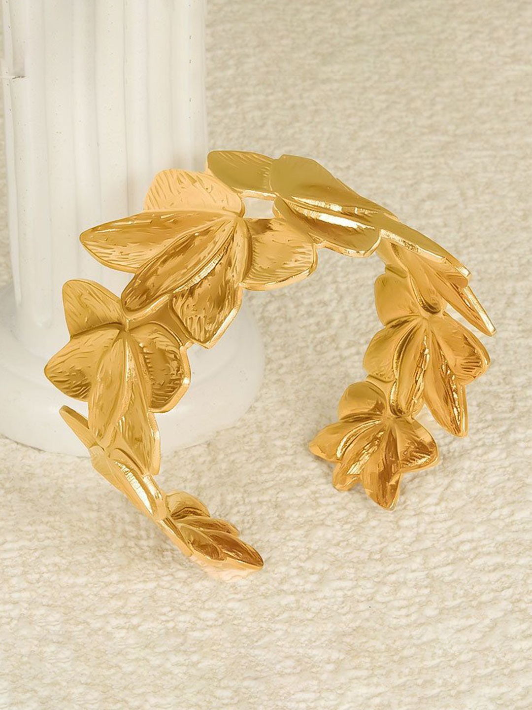 

MEENAZ Gold-Plated Stainless Steel Anti-Tarnish Cuff Bracelet