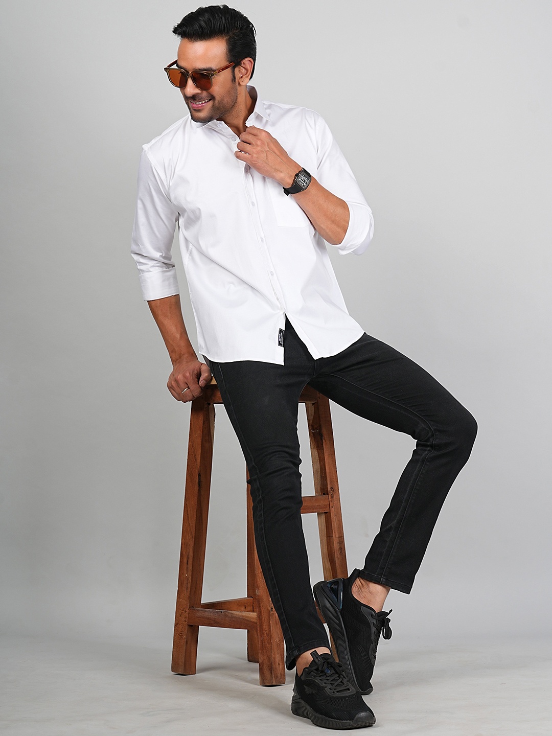 

VENITYWAVE Men Comfort Fit Spread Collar Solid Cotton Casual Shirt, White
