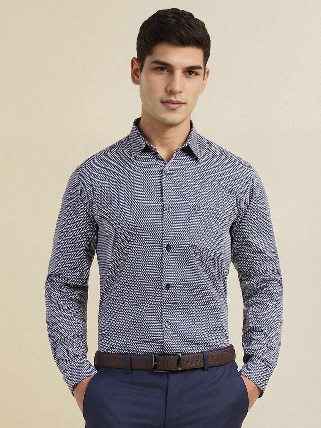 

Allen Solly Men Slim Fit Spread Collar Geometric Printed Cotton Formal Shirt, Navy blue