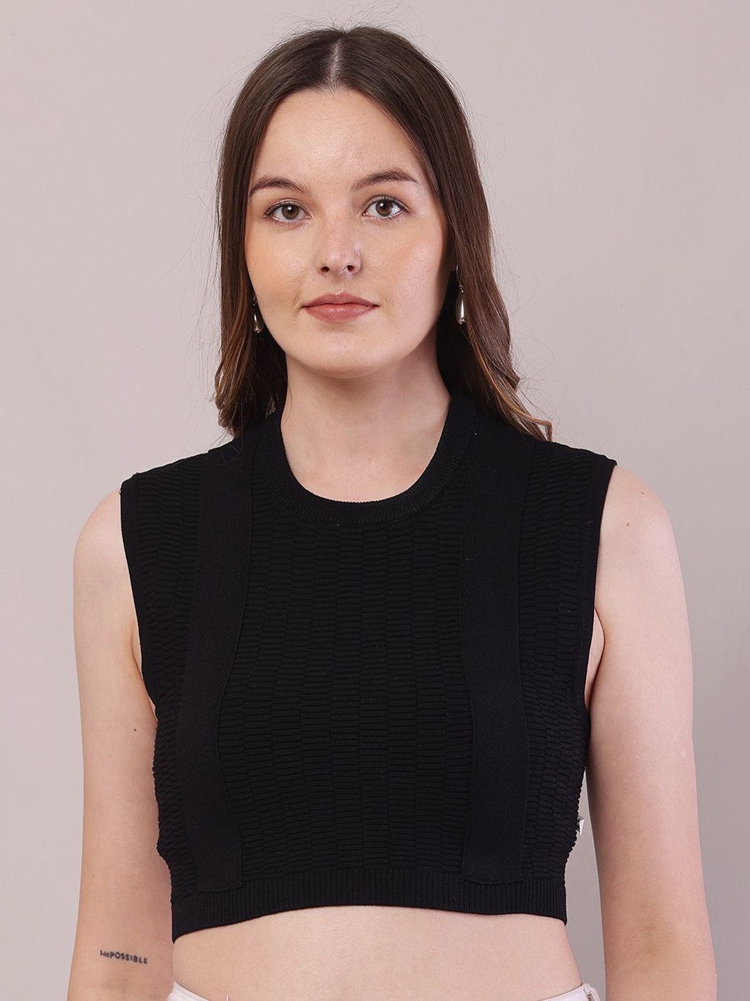 

NoBarr Women Sleeveless Crop Top, Black
