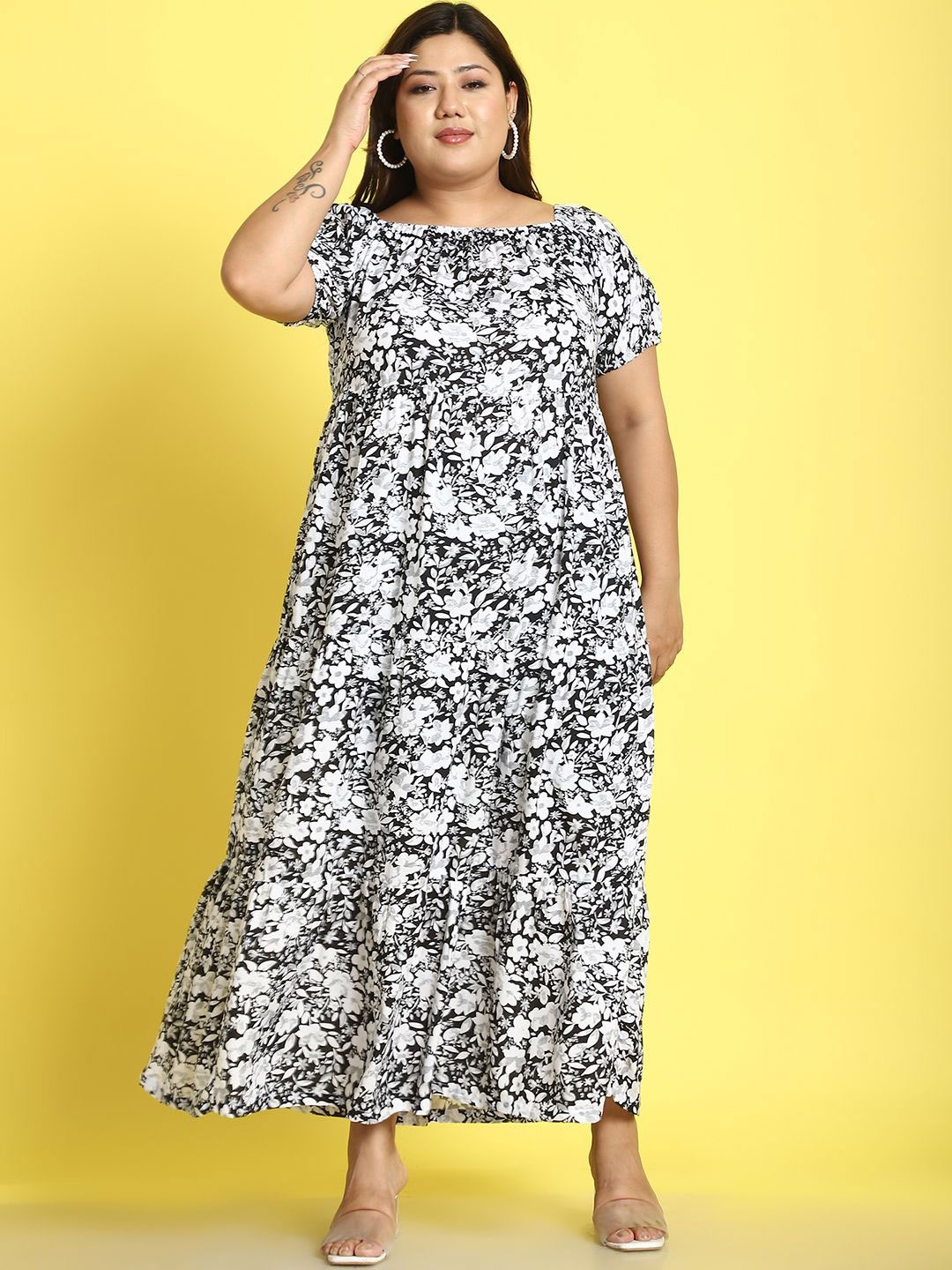 

theRebelinme Plus Size Floral Printed Maxi Dress, Black