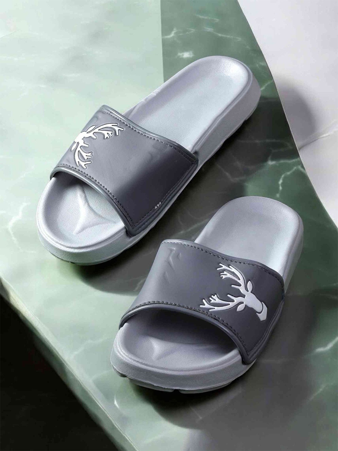 

KAPYANSH Men Printed Rubber Sliders, Grey
