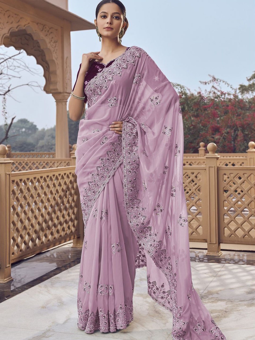 

Suha Floral Beads and Stones Organza Saree, Lavender