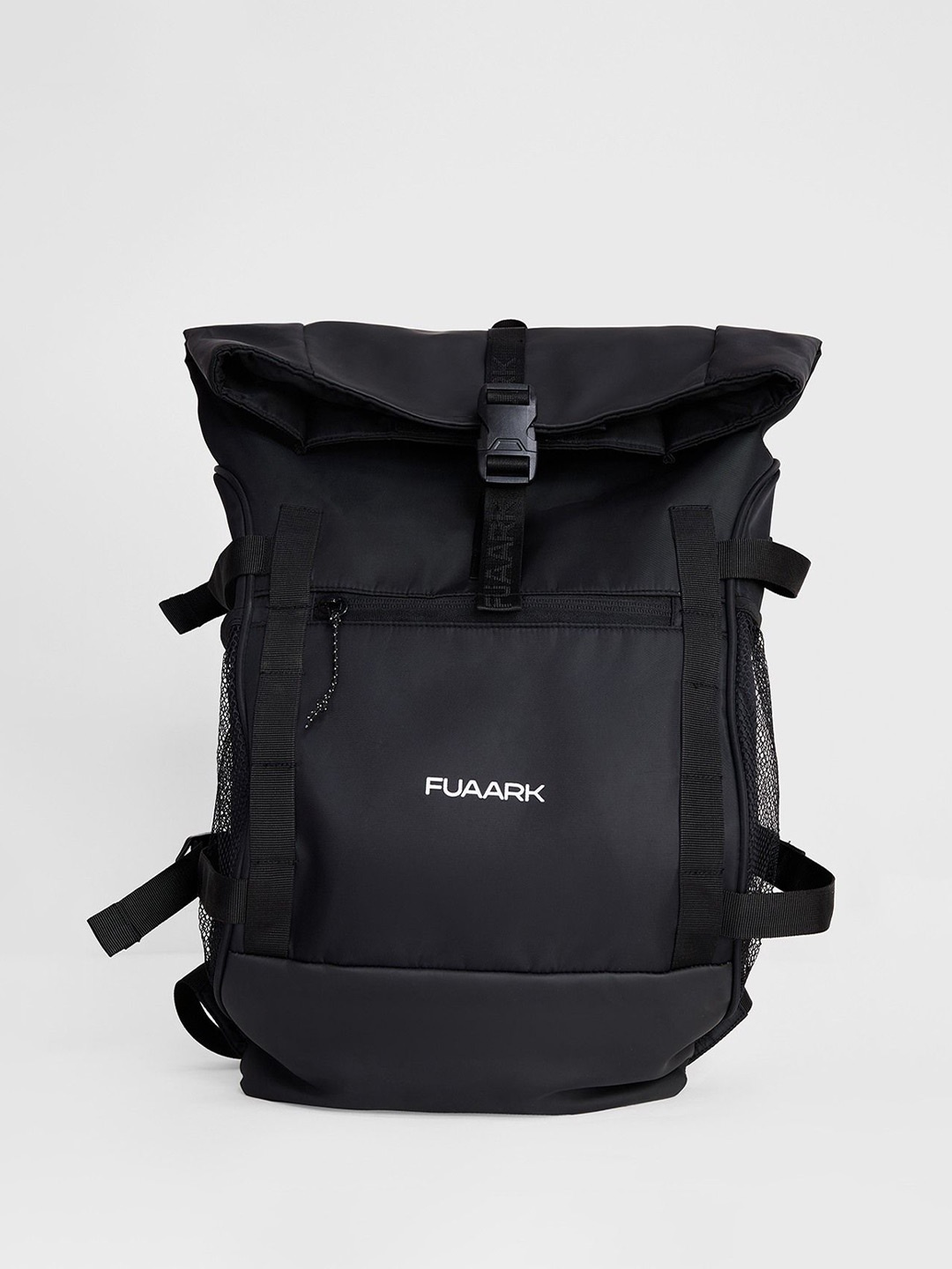 

FUAARK Unisex Core Sports & Daily Travel Backpack With Water Repellent fabric, Black