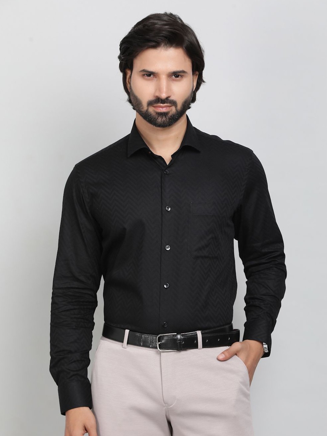 

METAL Men Slim Fit Opaque Printed Formal Shirt, Black