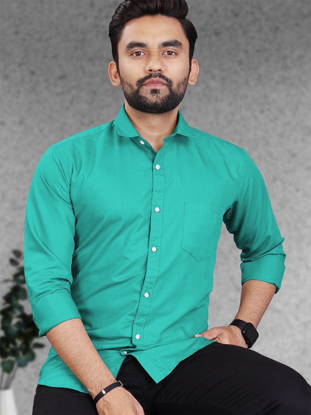 

VeBNoR Men Standard Fit Solid Spread Collar Shirt, Sea green